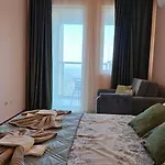 Sun & Fun - Nikea Park Free Parking Apartment