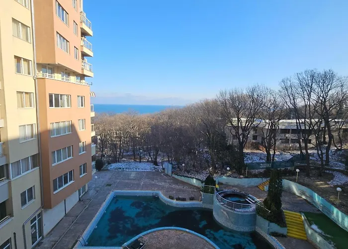 Sun & Fun - Nikea Park Free Parking * Golden Sands